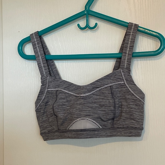 Lululemon Black and White Striped Sports Bra - Picture 1 of 2
